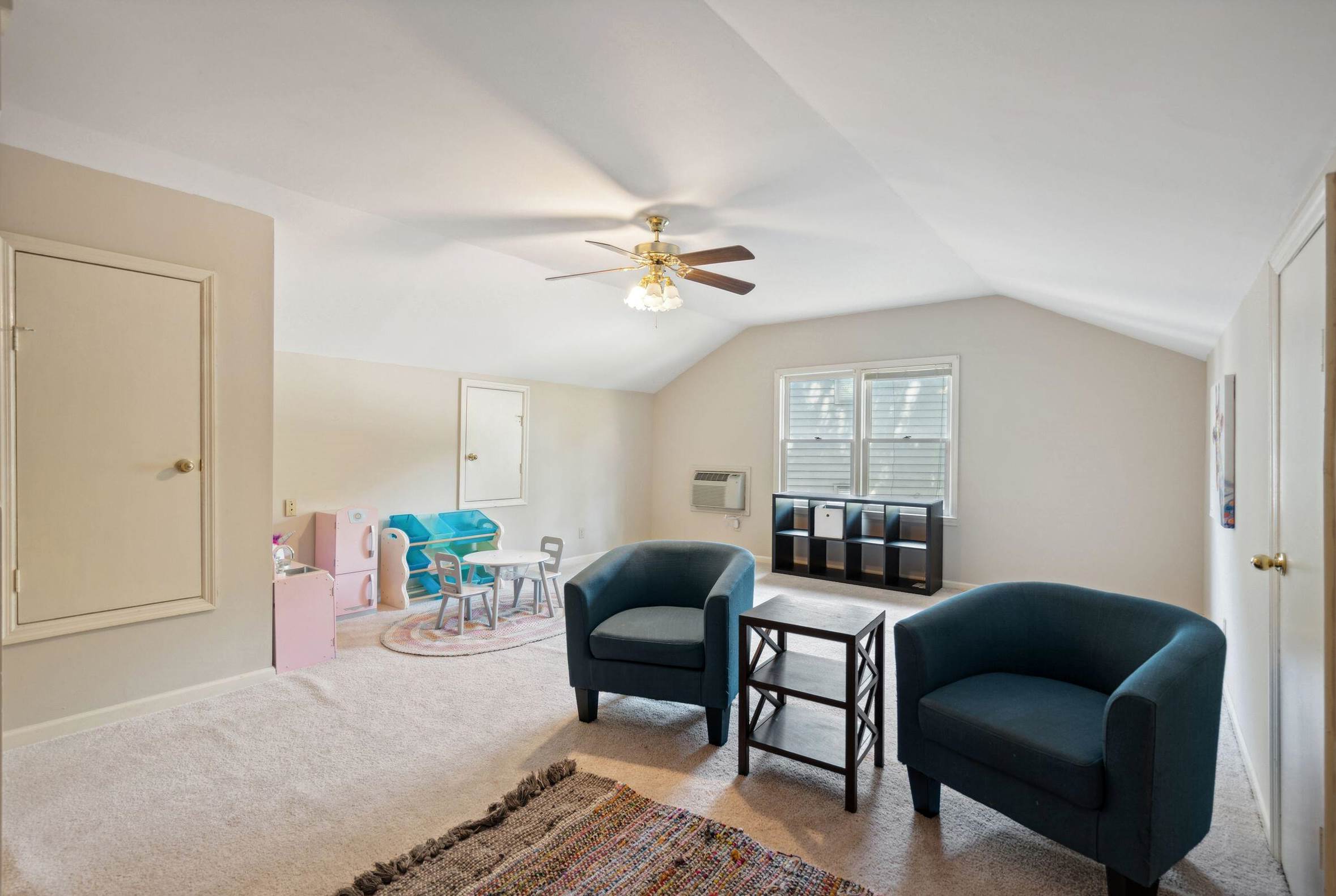 16 Arabian Dr, Charleston SC  29407-9678 exterior