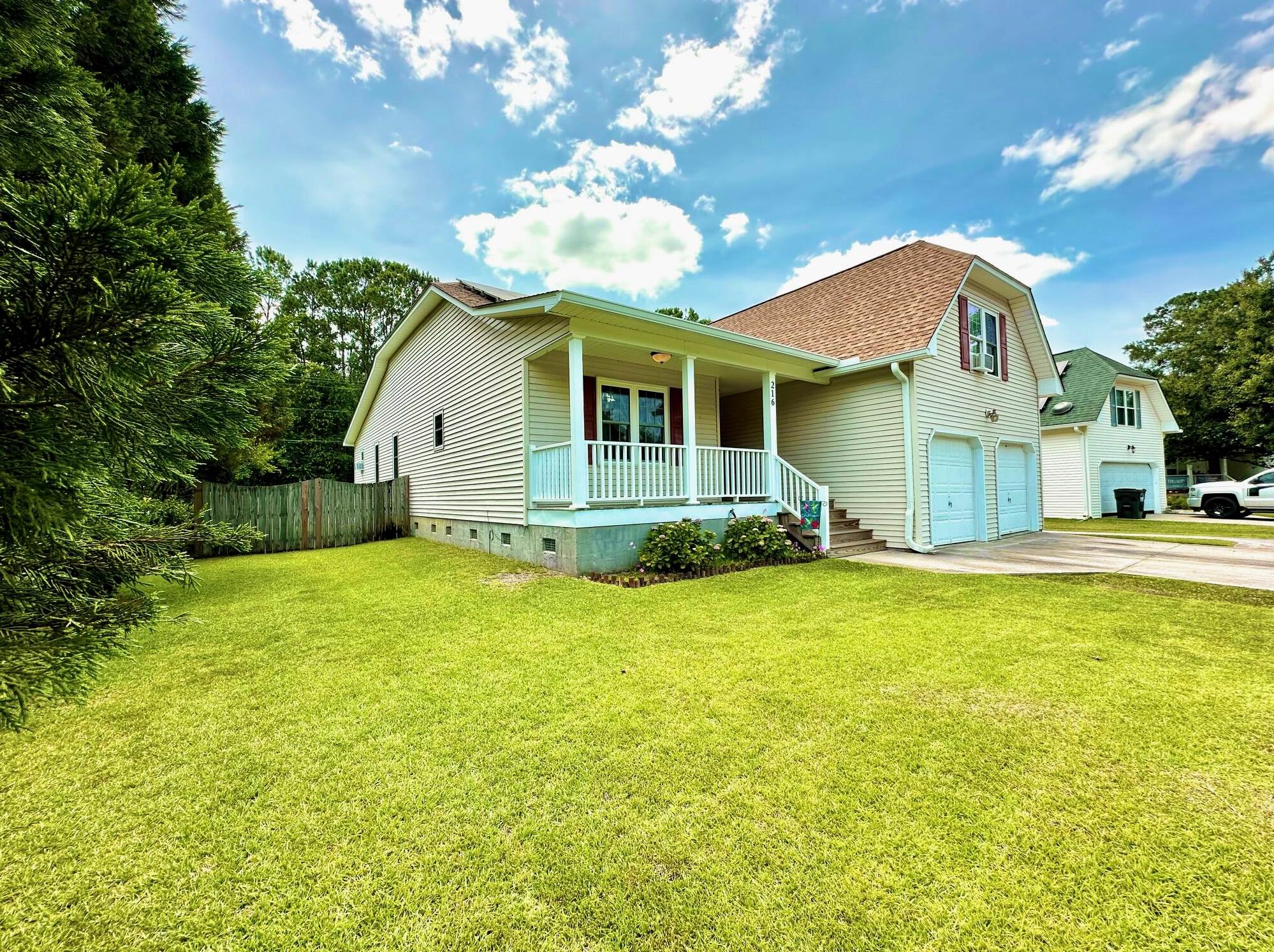 216 Mohican Cir, Summerville, SC 29483-9257