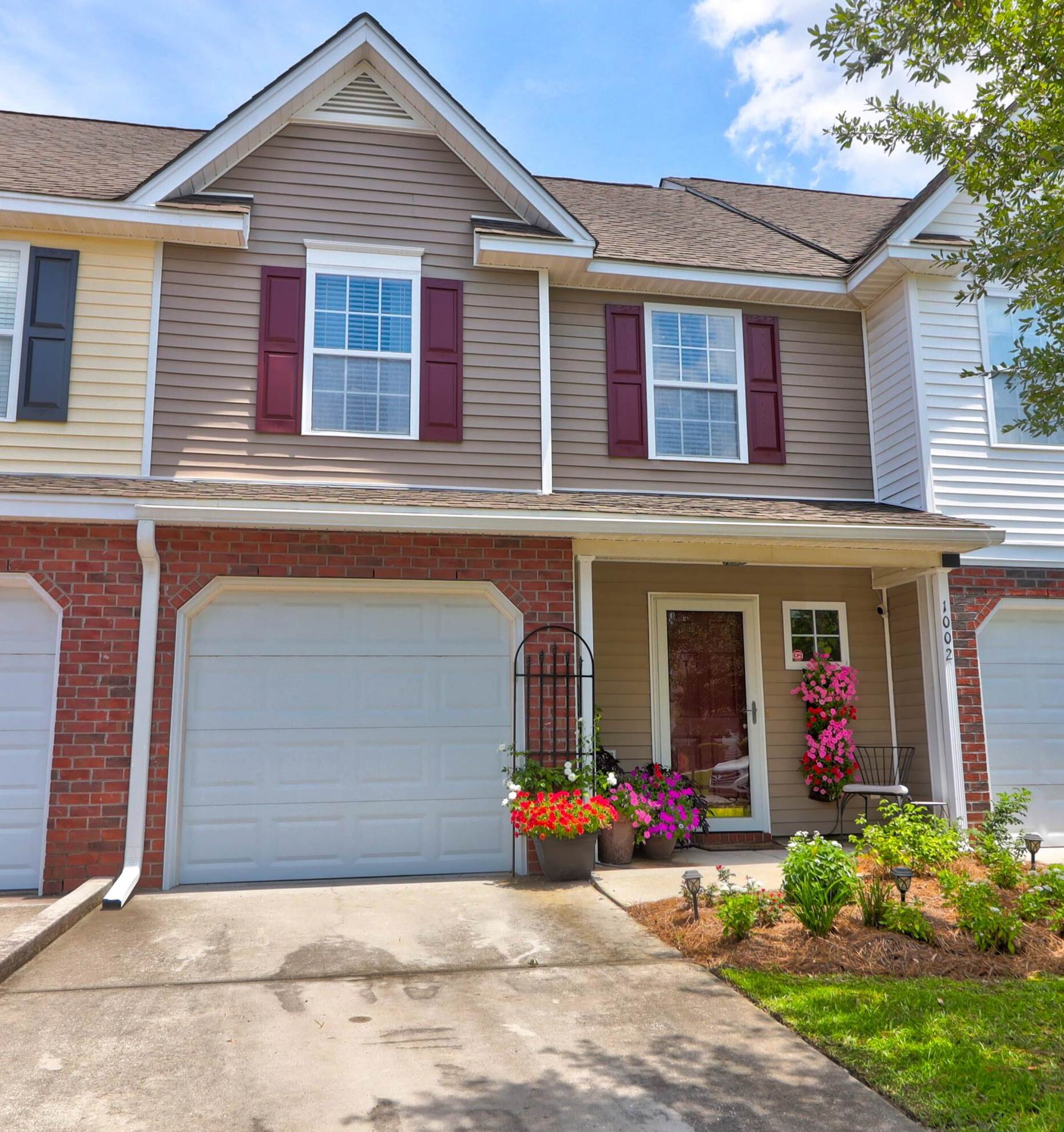 1002 Poplar Grove Pl, Summerville, SC 29483-1687