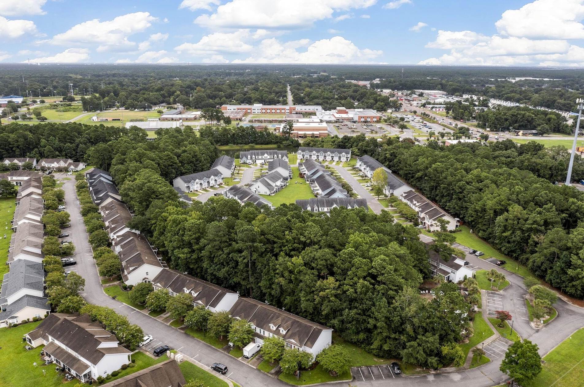 201 Jackson St, Charleston SC 29445-4701 exterior