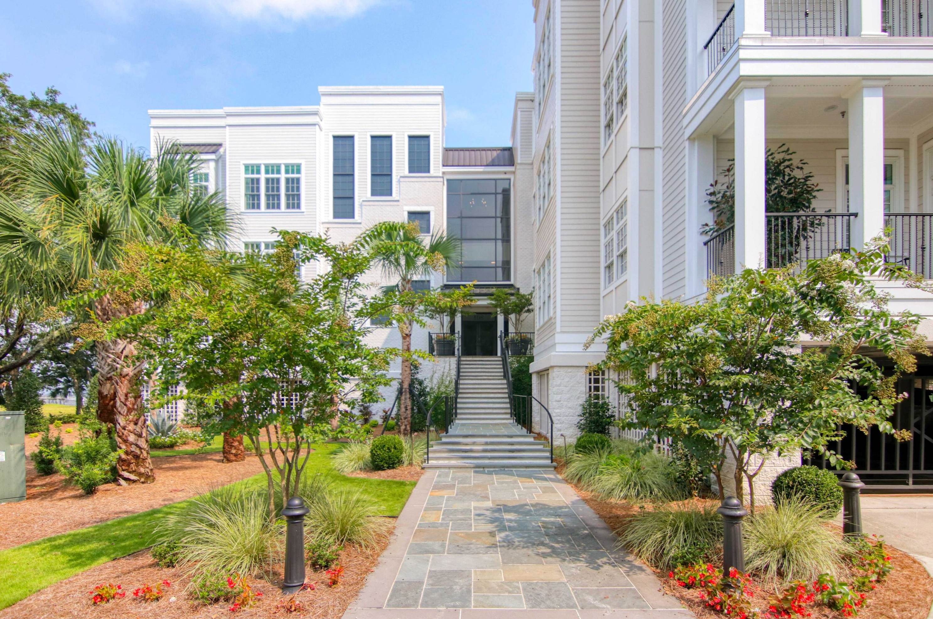 108 Fairbanks Oak Aly, Charleston, SC 29492-8292