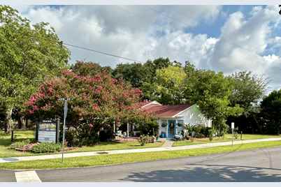 506 Live Oak Drive Drive, Mount Pleasant, SC 29464 - Photo 1