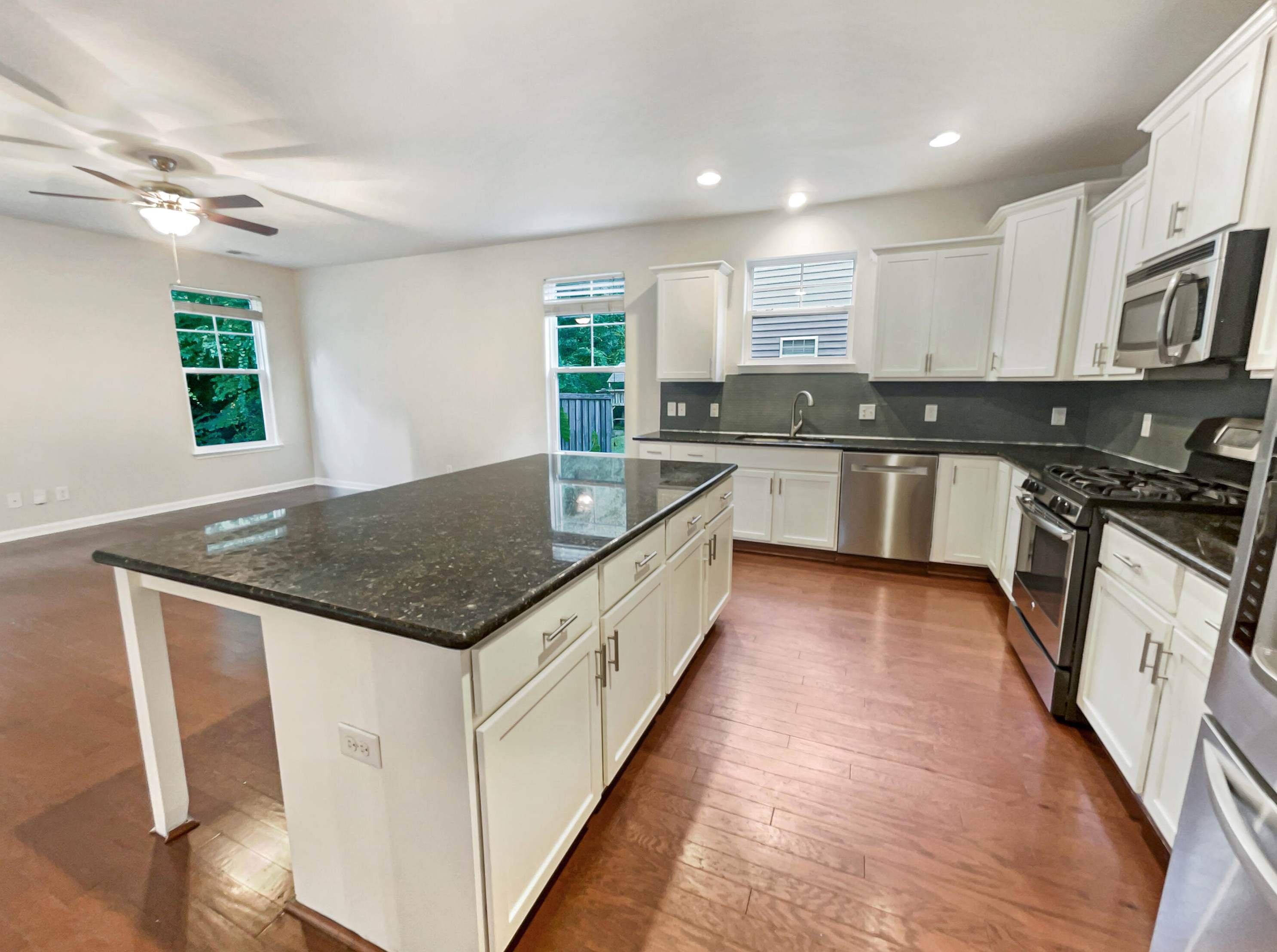 145 Hickory Ridge Way, Summerville, SC 29483-9759