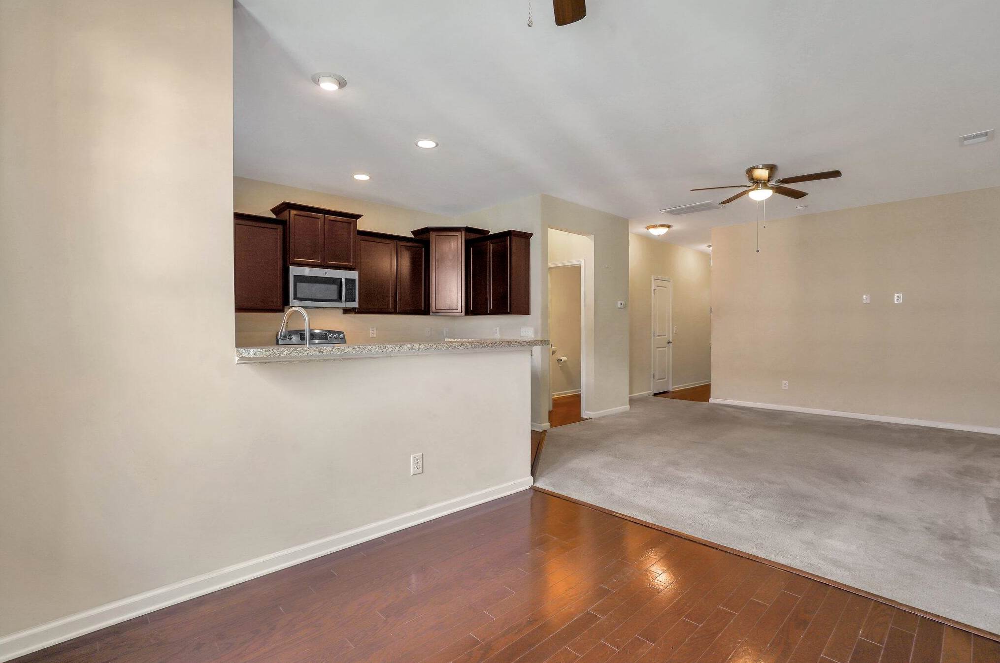 2504 Stadium Dr, Charleston SC  29406-6606 exterior