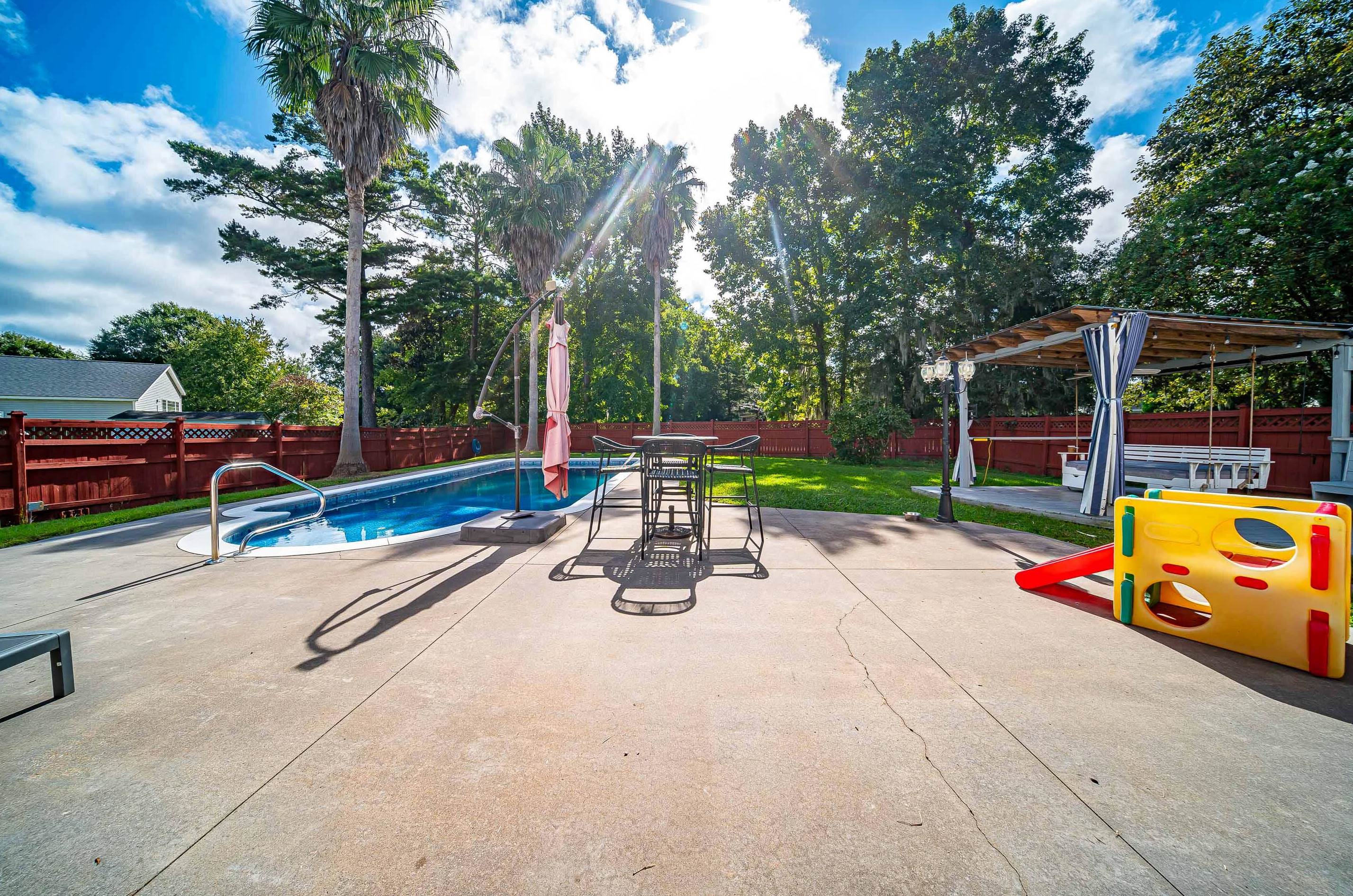 421 Blue Jasmine Ln, Charleston SC 29414-9060 exterior