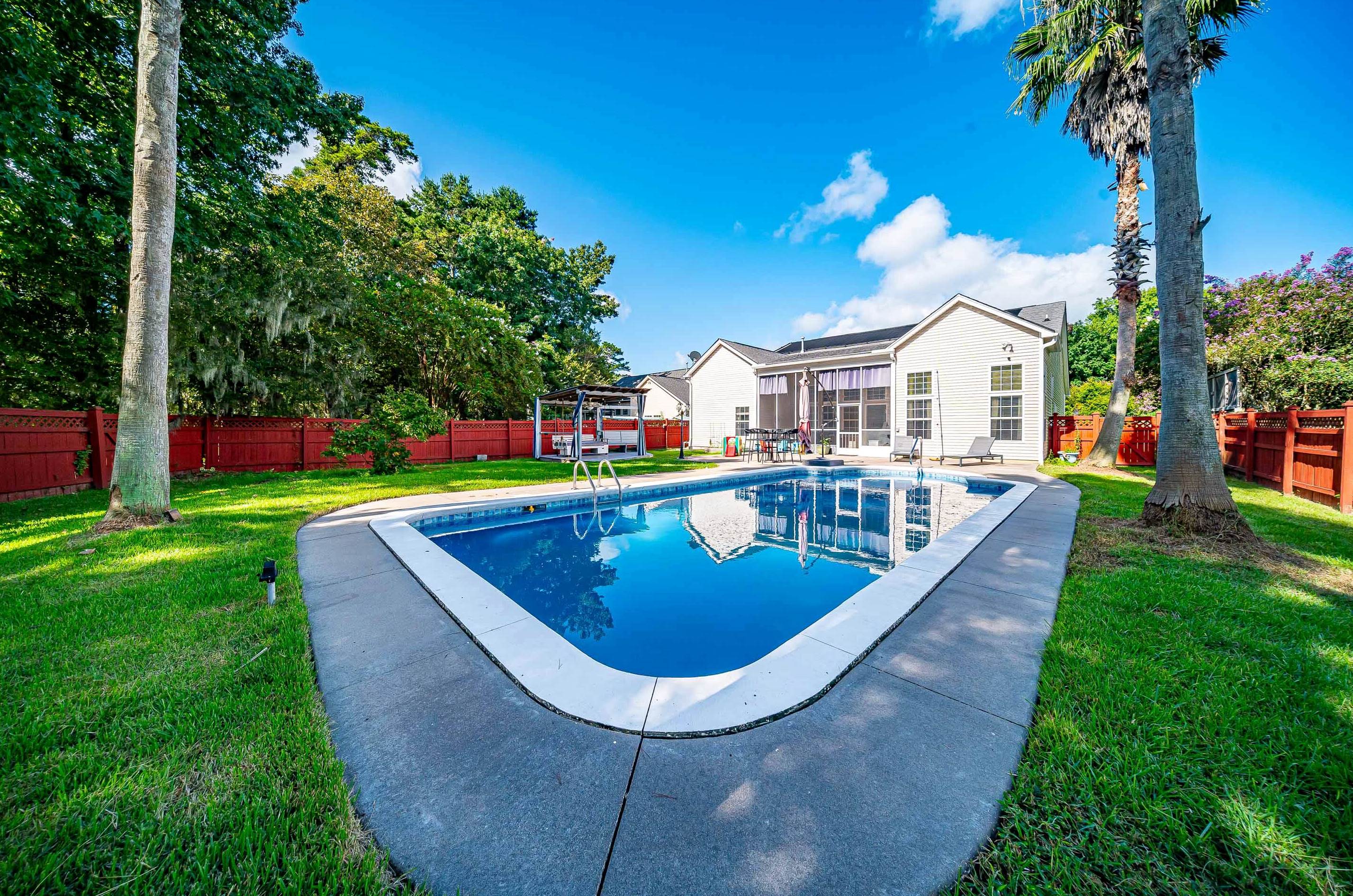 421 Blue Jasmine Ln, Charleston SC 29414-9060 exterior