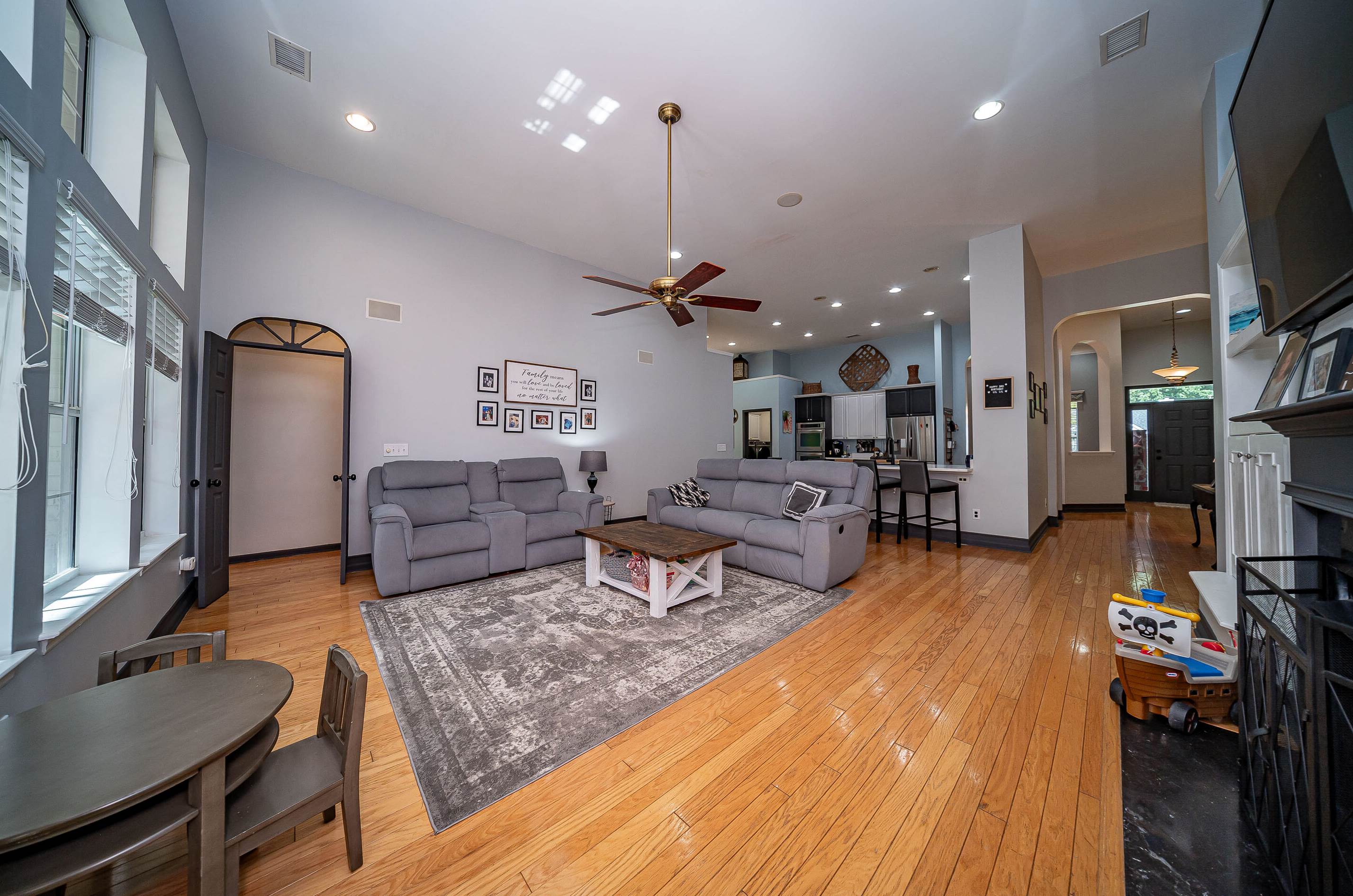 421 Blue Jasmine Ln, Charleston SC 29414-9060 exterior