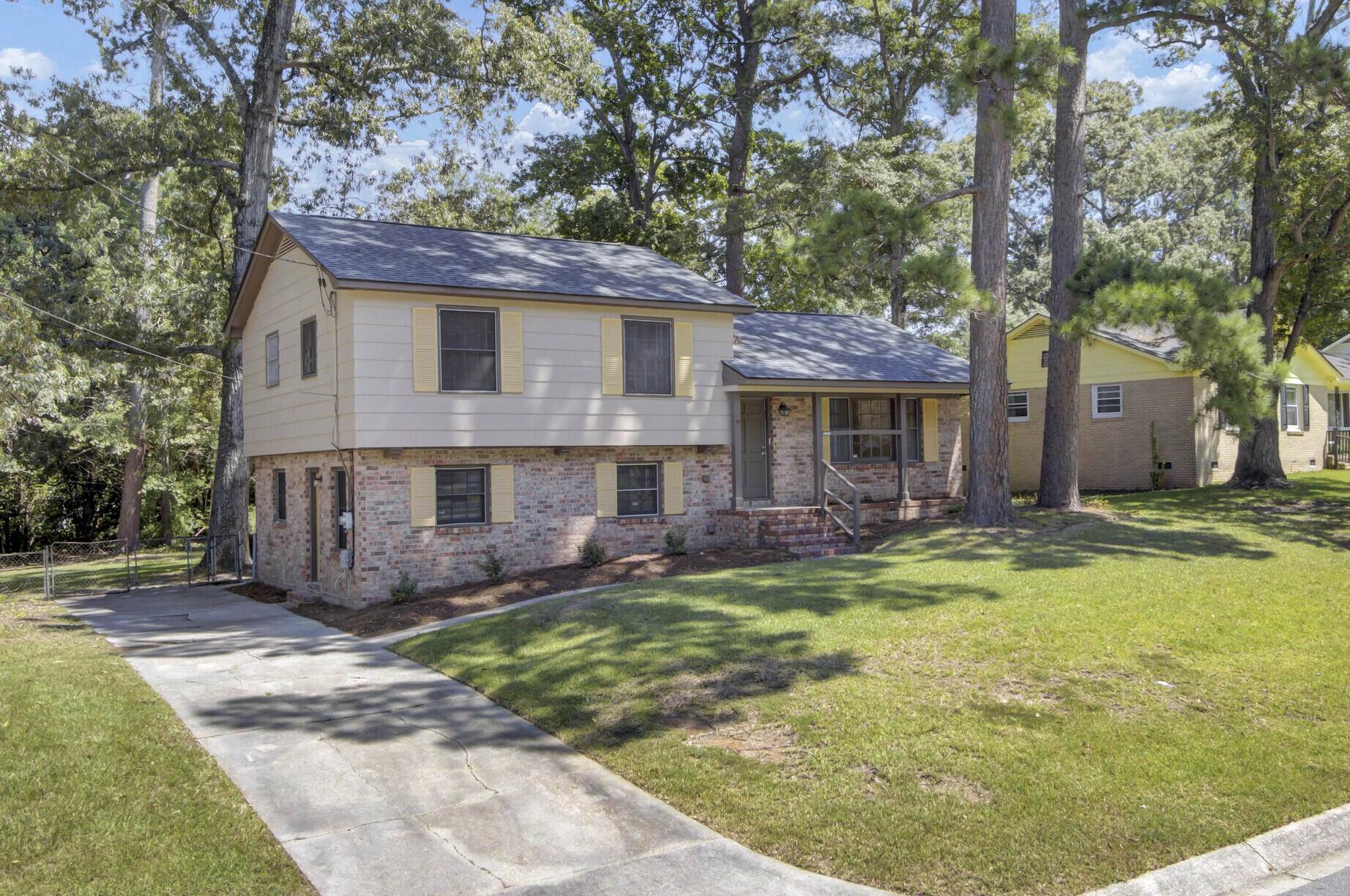 7666 Hillandale Rd, Charleston, SC 29420-8773