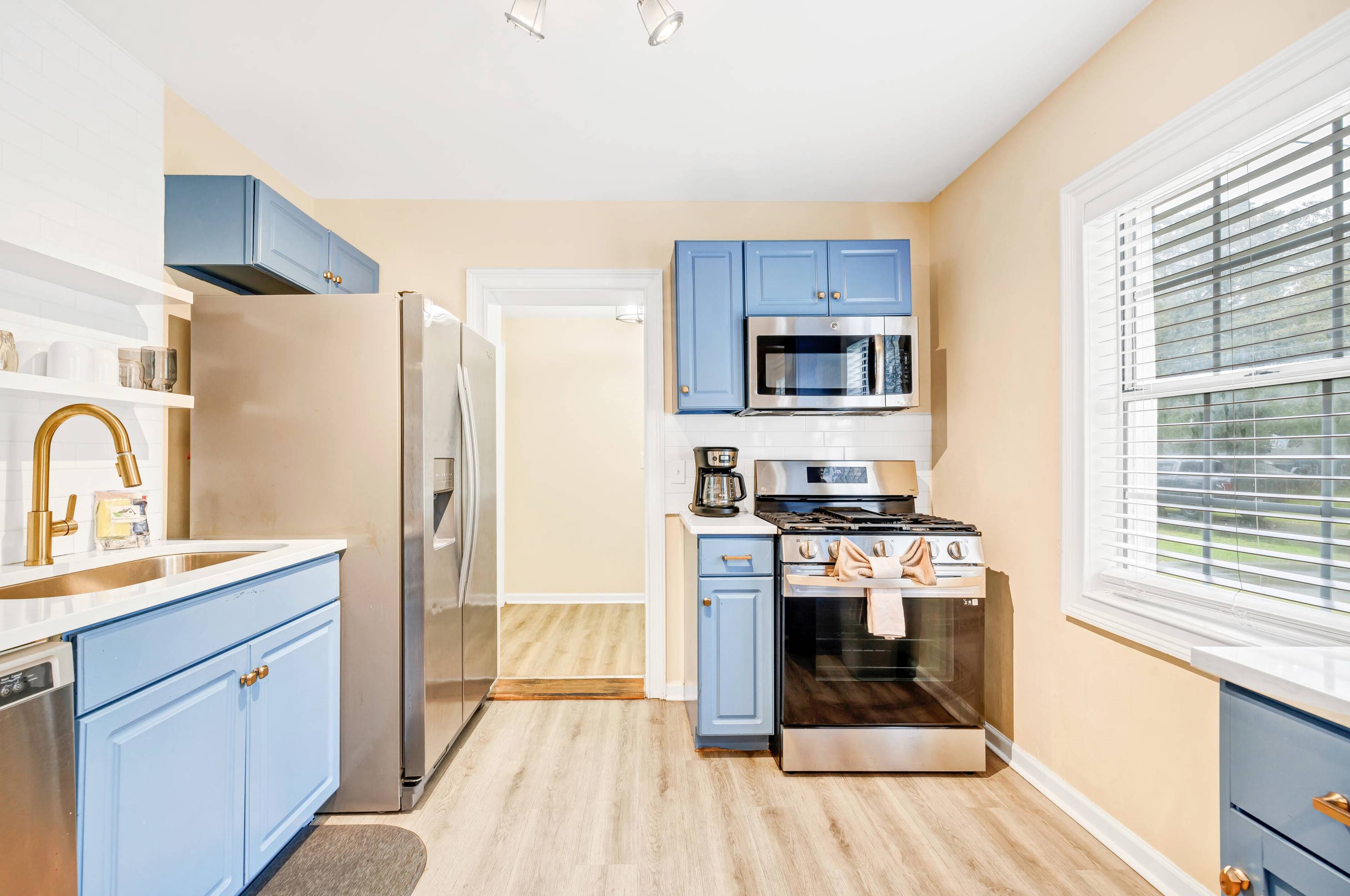 1208 Jones St, Charleston SC 29410-2728 exterior