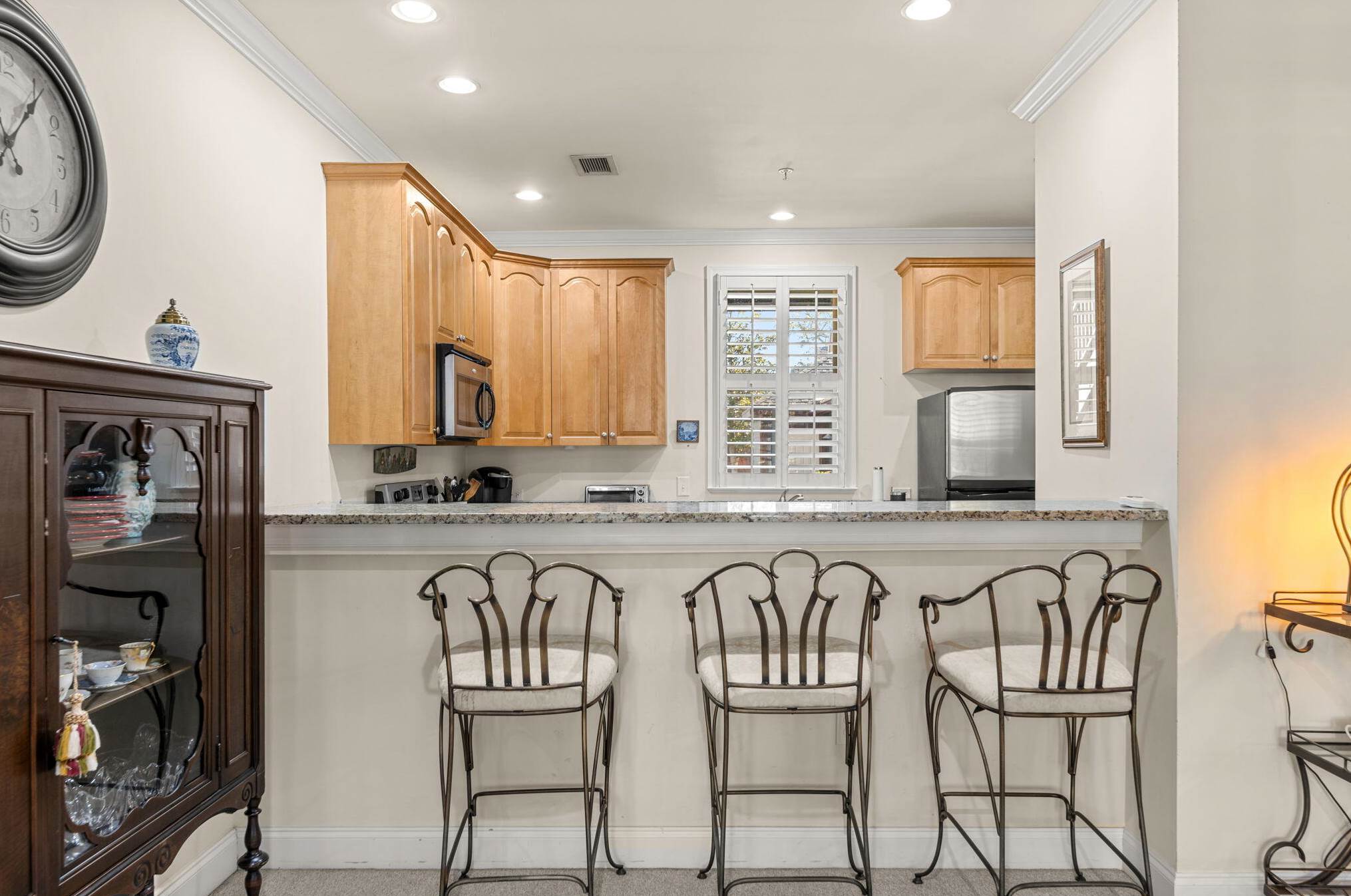 5559 Colonial Chatsworth Cir, Charleston SC  29418-2752 exterior