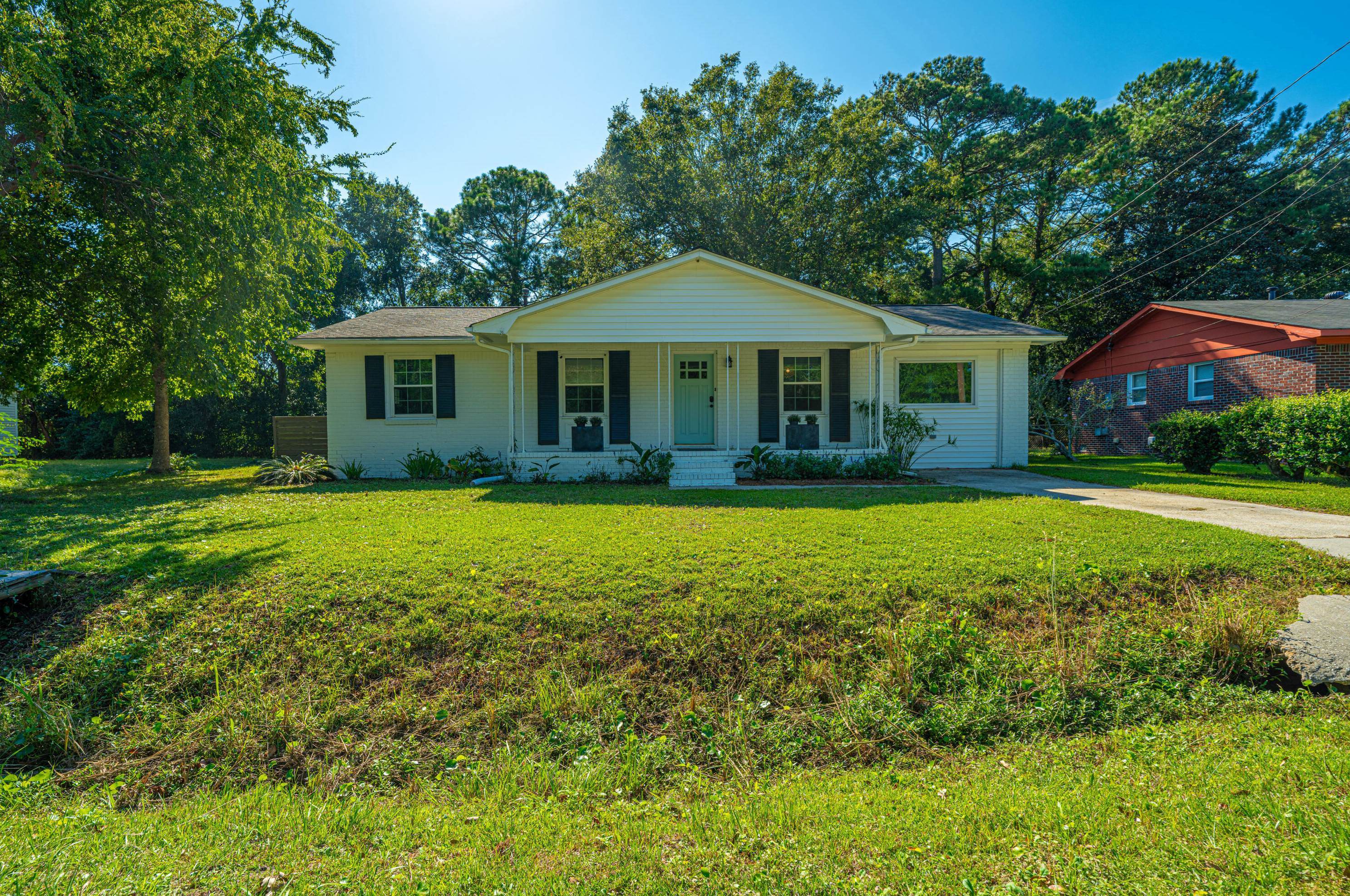 1451 Woodview Ln, Charleston, SC 29412-8137