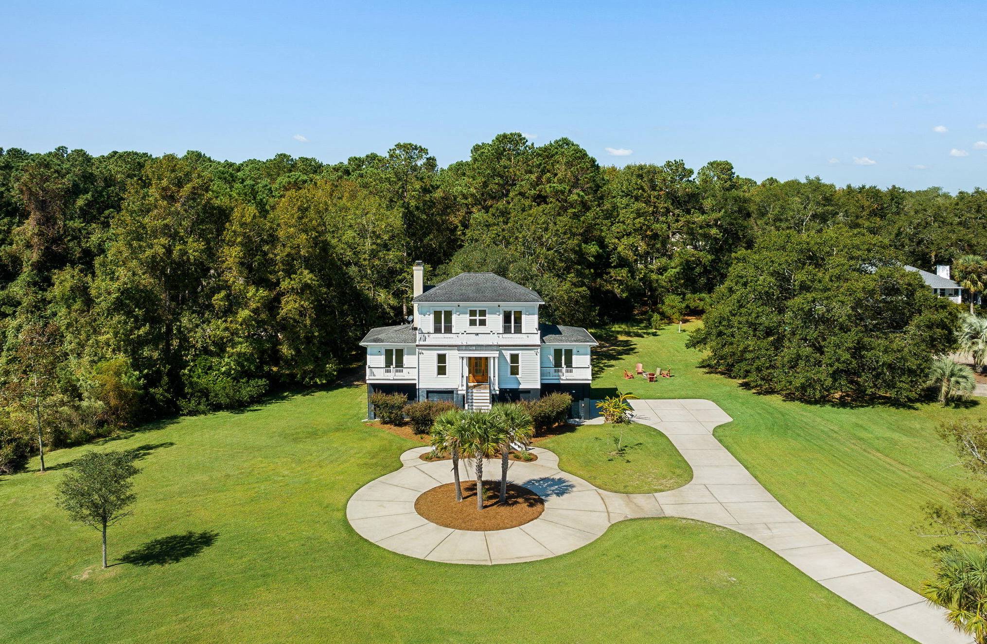 7848 Pelican Bay Dr, Awendaw, SC 29429