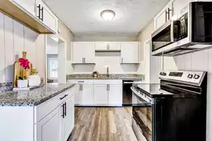 2674 Houston St, North Charleston, SC 29405 - Photo 10