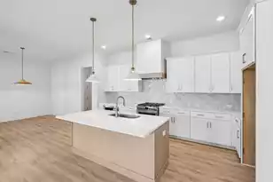 742 Blueway Ave, Summerville, SC 29486 - Photo 6