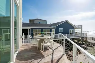 1579 Ashley Avenue E, Folly Beach, SC 29439 - Photo 30