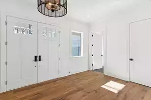 3917 Delinger Dr, Mount Pleasant, SC 29466 - Photo 6