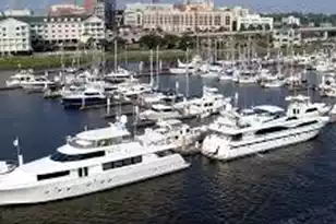 33 Lockwood Dr, Charleston, SC 29401 - Photo 4