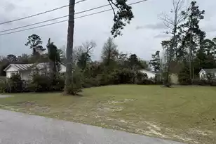 210 Grant St, Walterboro, SC 29488 - Photo 1