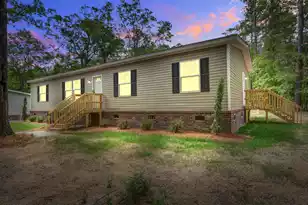 413 Peacock Ln, Summerville, SC 29486 - Photo 8