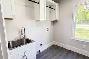 109 Alexander St, Walterboro, SC 29488 - Photo 12