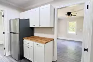 109 Alexander St, Walterboro, SC 29488 - Photo 8