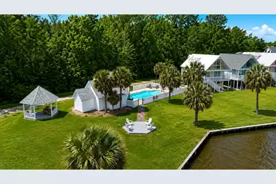 1049 Island Court, Summerton, SC 29148 - Photo 4