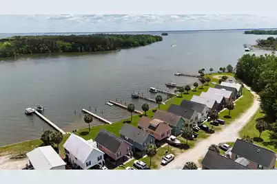 1049 Island Court, Summerton, SC 29148 - Photo 1