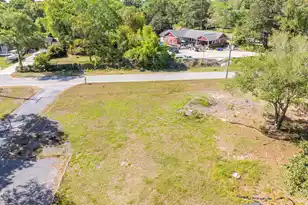 1228 Melvin Bennett Rd, Mount Pleasant, SC 29464 - Photo 4