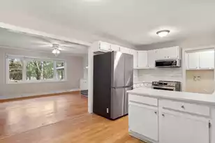 298 Summerset Ln, Summerville, SC 29483 - Photo 12