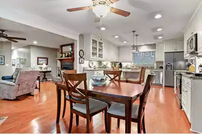 302 Summerset Lane, Summerville, SC 29483 - Photo 4