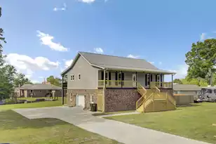 108 Mourning Dove Dr, Bonneau, SC 29431 - Photo 2