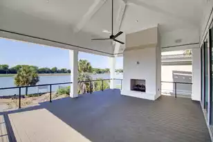 11 Tabby Ln, Isle Of Palms, SC 29451 - Photo 10