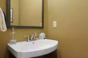 221 Ashley Ave, Charleston, SC 29403 - Photo 18