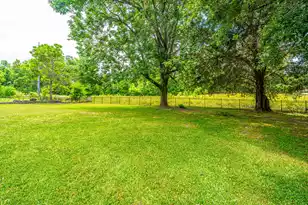 5823 Lakeview Dr, Hanahan, SC 29410 - Photo 32