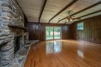 5823 Lakeview Drive, Hanahan, SC 29410 - Photo 8