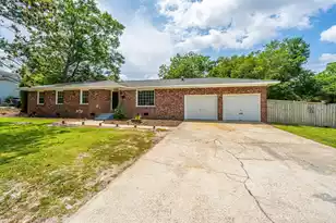 5823 Lakeview Dr, Hanahan, SC 29410 - Photo 2