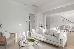 1340 Lucinda St, Mount Pleasant, SC 29466 - Photo 4