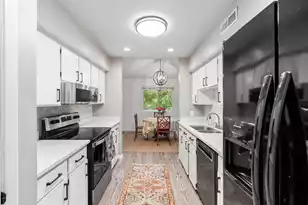 1142 Village Creek Ln, Mount Pleasant, SC 29464 - Photo 4