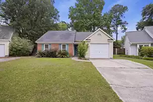 111 Macfarren Ln, Summerville, SC 29485 - Photo 2