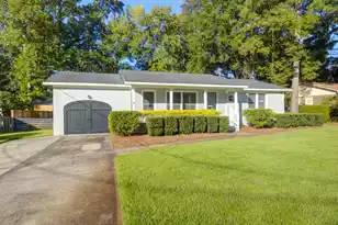 1416 Glencoe Dr, Mount Pleasant, SC 29464 - Photo 1