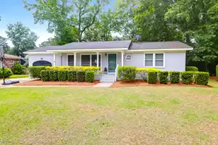 1416 Glencoe Dr, Mount Pleasant, SC 29464 - Photo 2