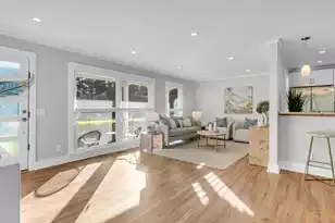 1416 Glencoe Dr, Mount Pleasant, SC 29464 - Photo 6