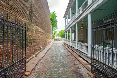 66 Beaufain Street, Charleston, SC 29401 - Photo 2