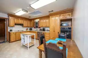 2567 Mona Ave, Charleston, SC 29414 - Photo 2