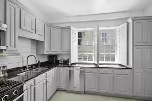 33 Pitt St, Charleston, SC 29401 - Photo 8