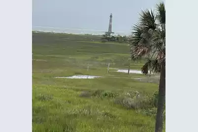 1736 Ashley Avenue E, Folly Beach, SC 29439 - Photo 16