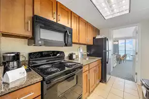 1105 Ocean Blvd S, Myrtle Beach, SC 29577 - Photo 8