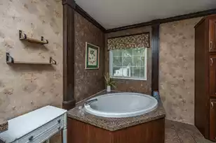 725 Hildebrand Dr, Bonneau, SC 29431 - Photo 14