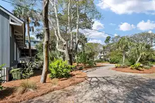 622 Cooper Ave E, Folly Beach, SC 29439 - Photo 30