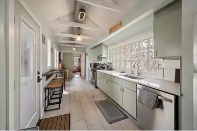 622 Cooper Avenue E, Folly Beach, SC 29439 - Photo 12